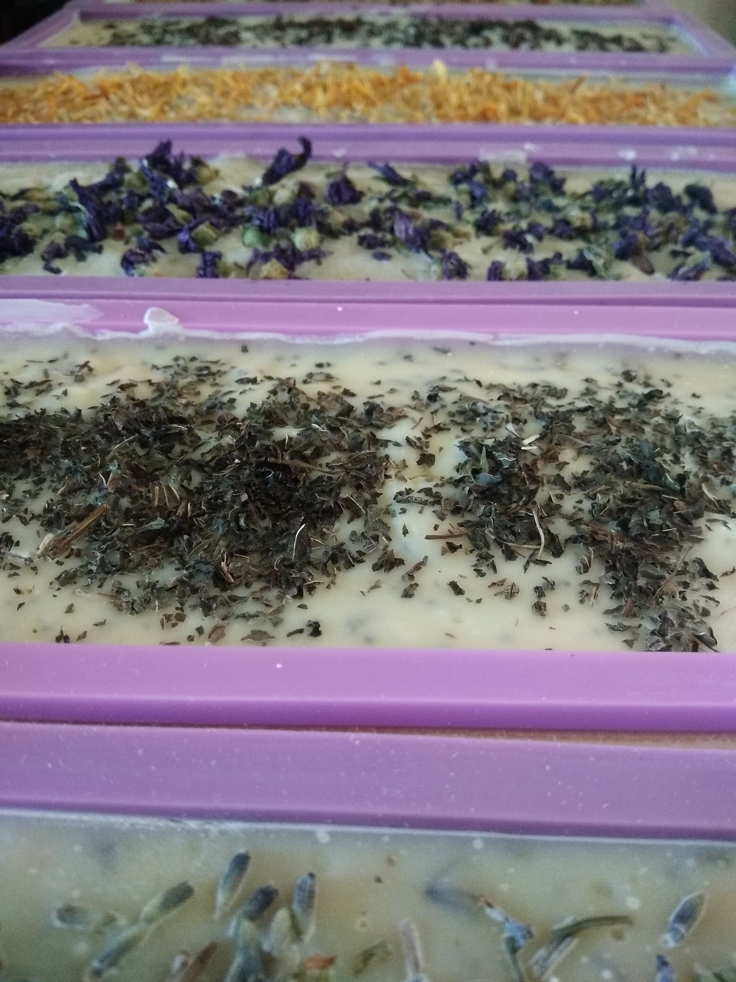 MINI BUNDLE - 4 x 90g Organic Certified Solid Soap - Lavender & Rosemary with Lavender flowers - Earthsenseorganics