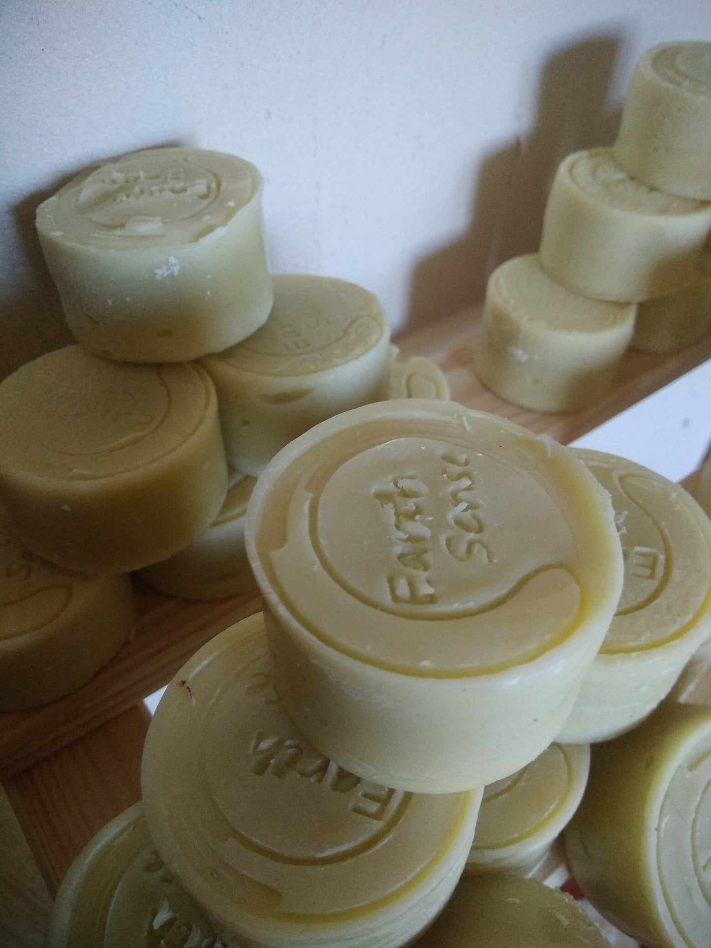 MINI BUNDLE - 4 x 60g Organic Certified Solid Shampoo - Patchouli - Oily & all Hair Types - Earthsenseorganics